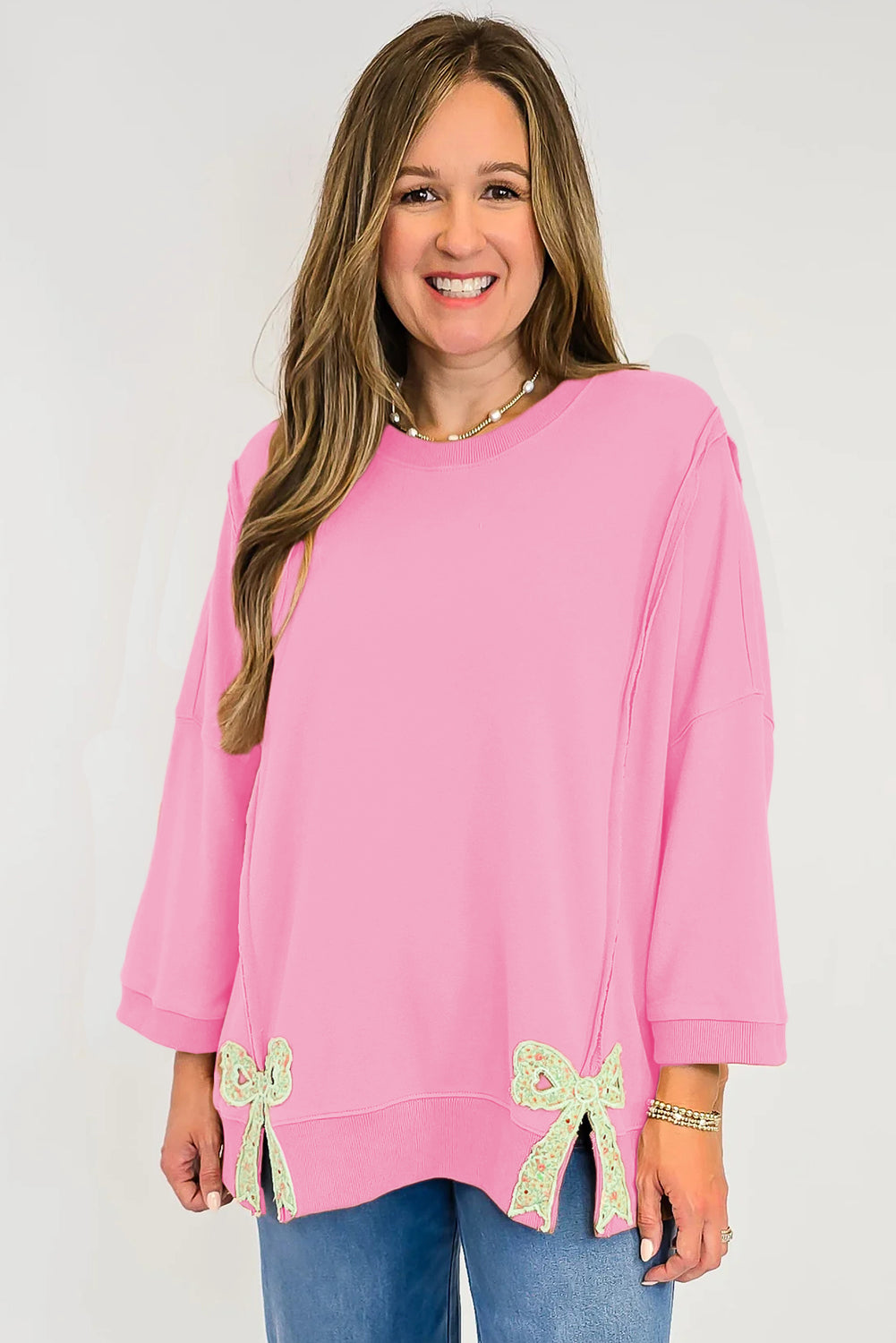 Sweet Bloom Bow Patched Slit Sweatshirt