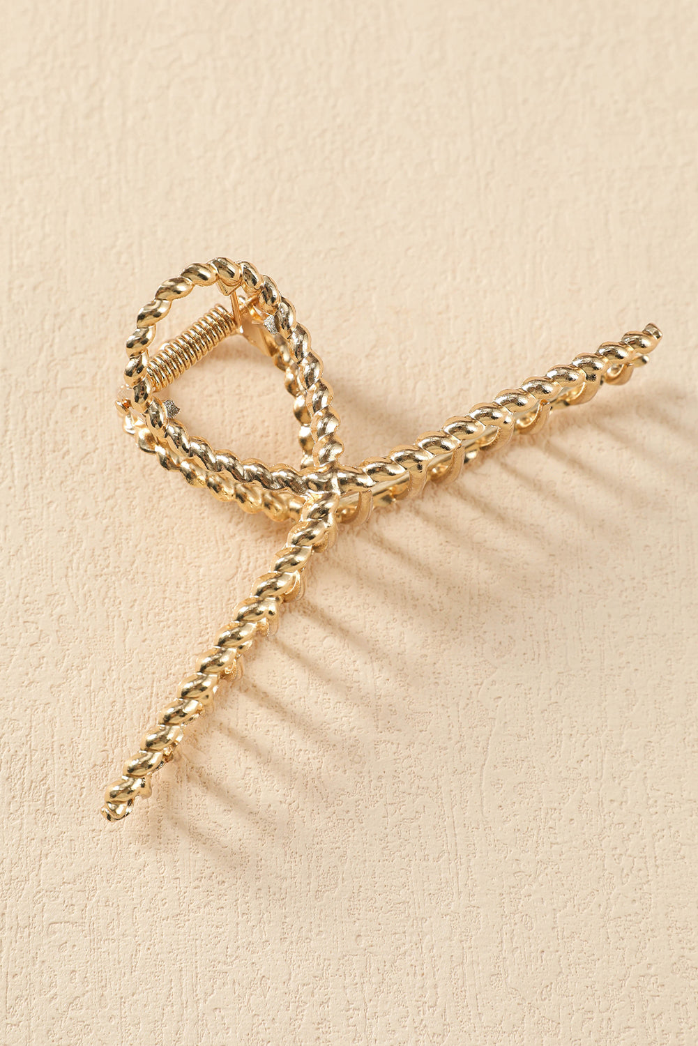 Goddess Twist Gold Clip