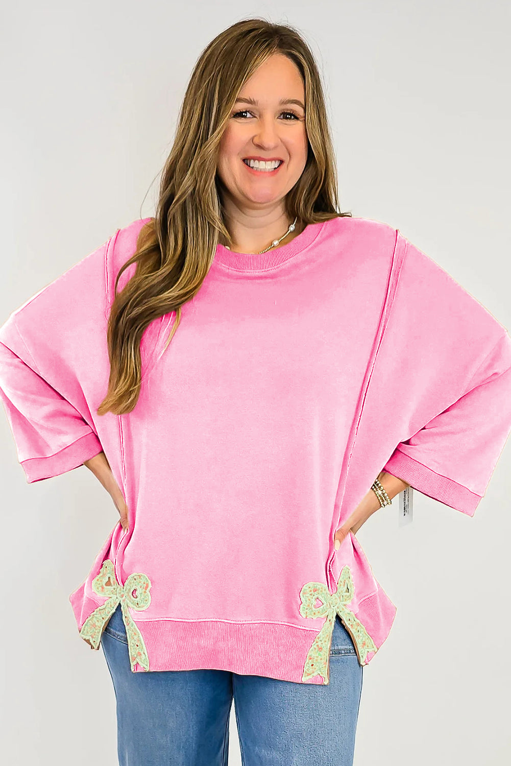 Sweet Bloom Bow Patched Slit Sweatshirt